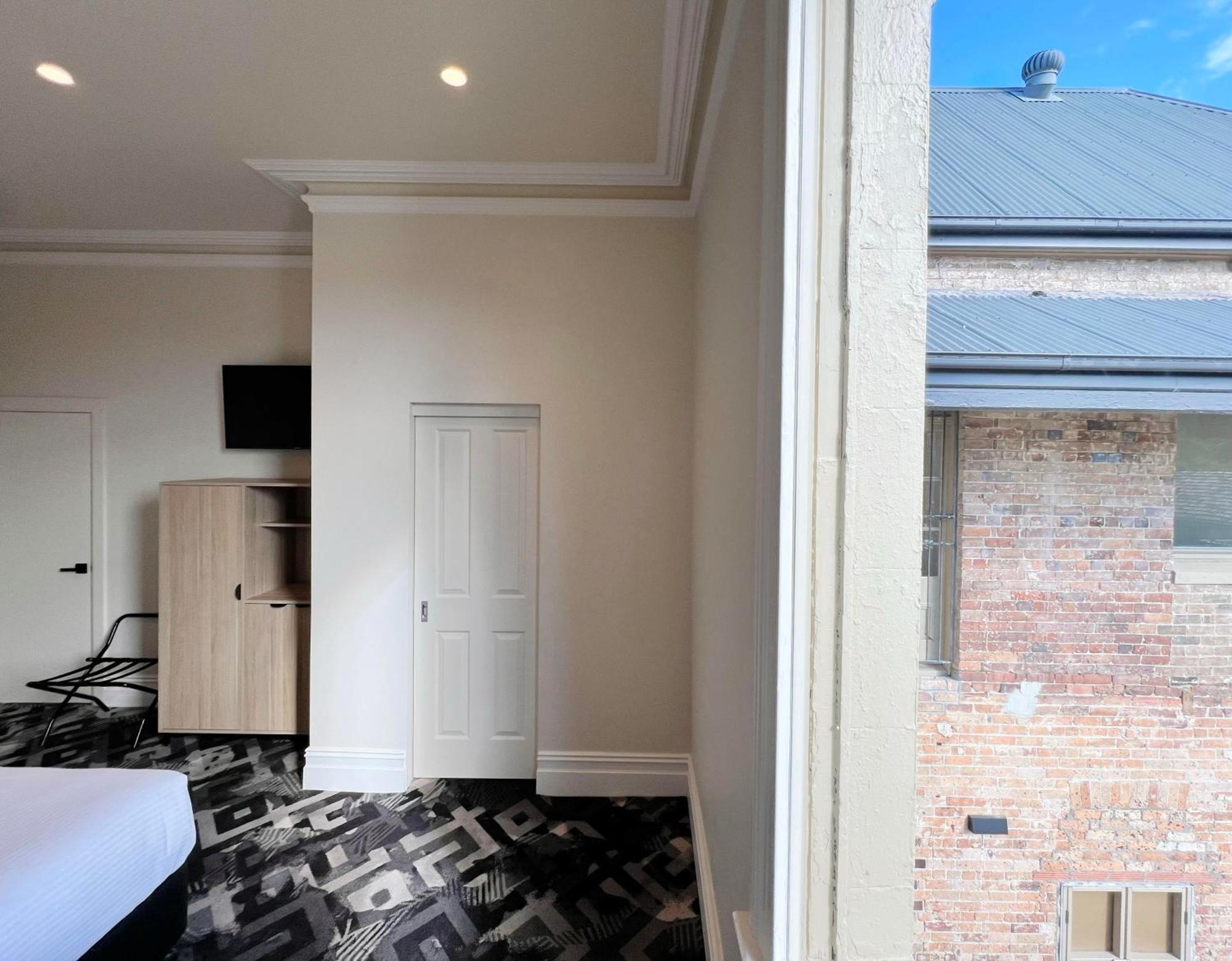 Queen Twin Room
