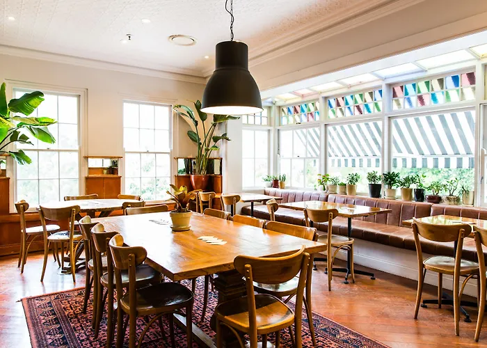 Bridgeview Hotel Willoughby